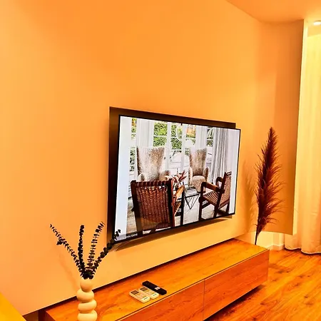 Agate Luxury 2b * Tirana